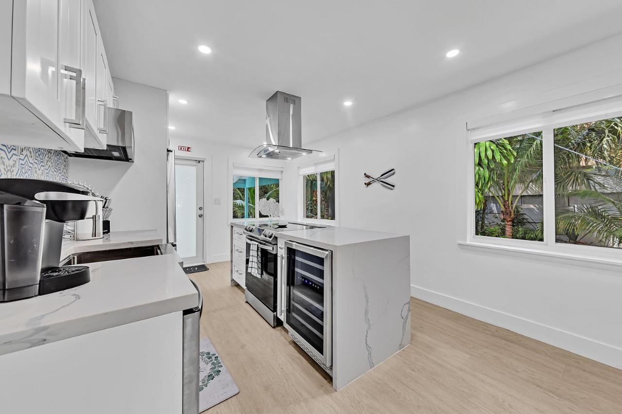 Welcome To Paradise! Secluded 4 Bed, 3 Bath, Pool Fort Lauderdale Exterior photo
